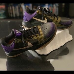 Nike Zoom Kobe 5 Pop “Playoff Carpe Diem”